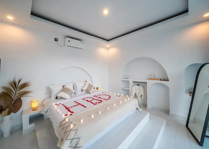 Hotel Under Hill Bali 5*