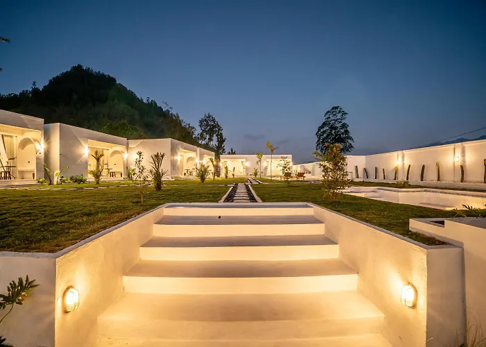 Hotel Under Hill Bali
