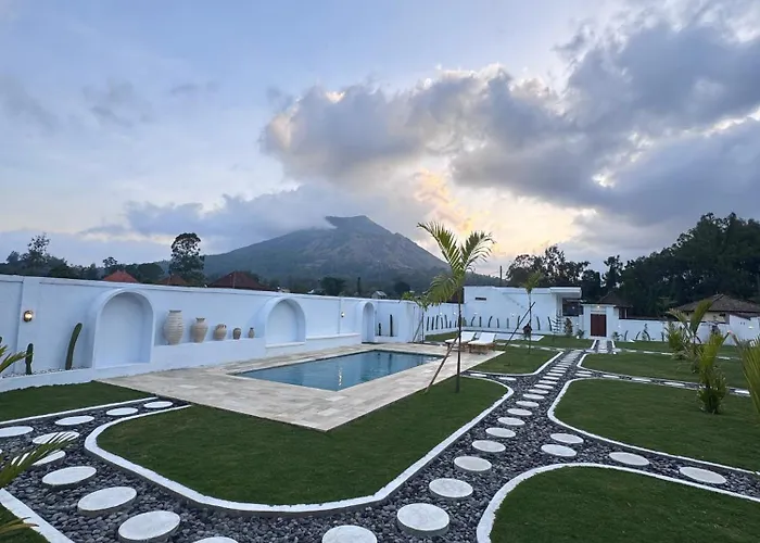 Under Hill Bali Hotel 5*