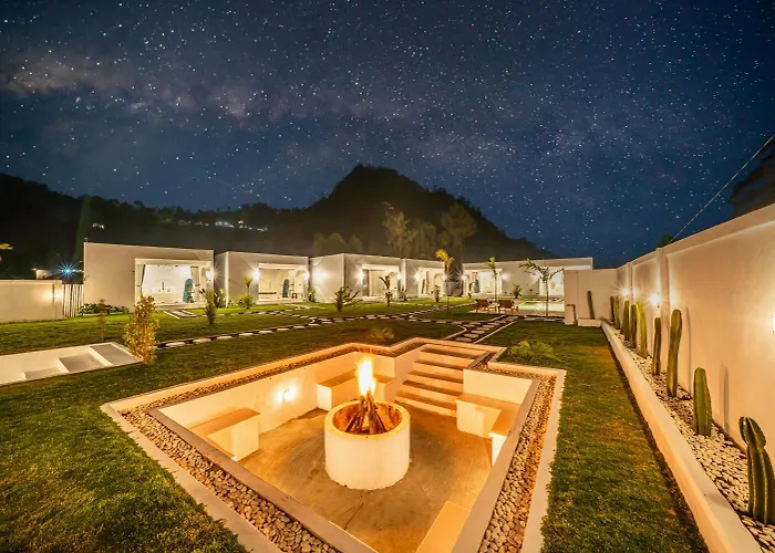 Hotel Under Hill Bali 5*